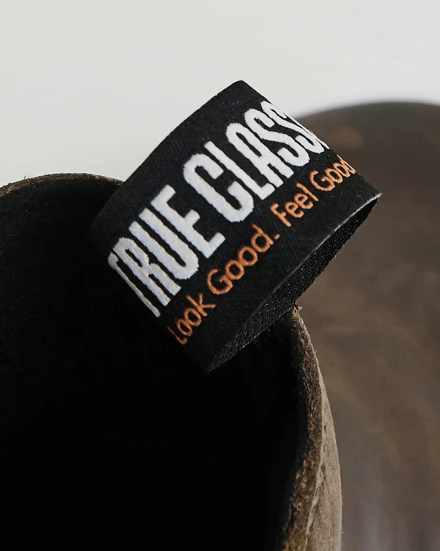 trueclassicteescoreshop.com